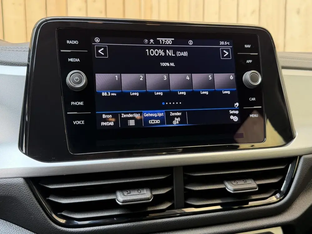 Volkswagen T-Roc 1.0 TSI Life 75 Edition Apple CarPlay/Andro uit 2022, foto 12