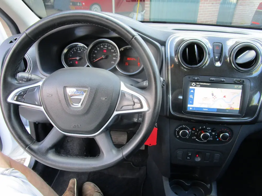 Dacia Sandero 0.9 TCe Tech Road airco, navi automaat mooi uit 2020, foto 9
