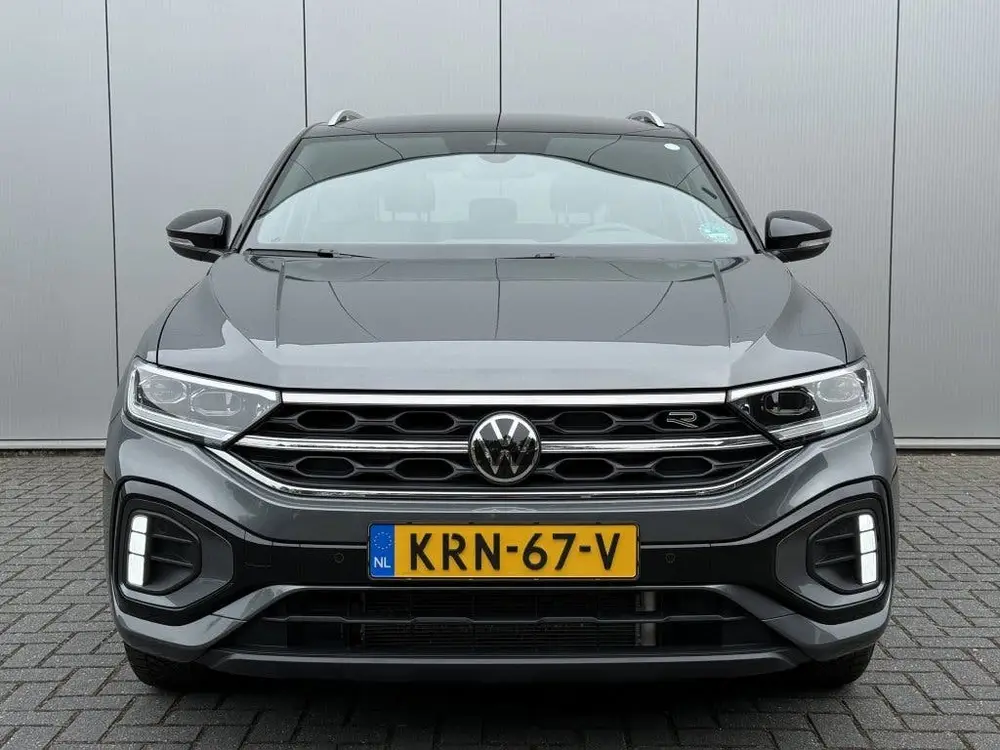Volkswagen T-Roc 1.5 TSI R-Line Carplay Camera Led Acc Trekh uit 2025, foto 2