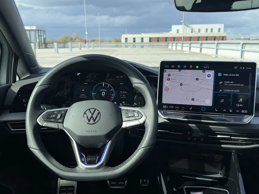 Volkswagen Golf 1.5 eHybrid GTE | Pano | IQ | 360° | HUD uit 2024, foto 8