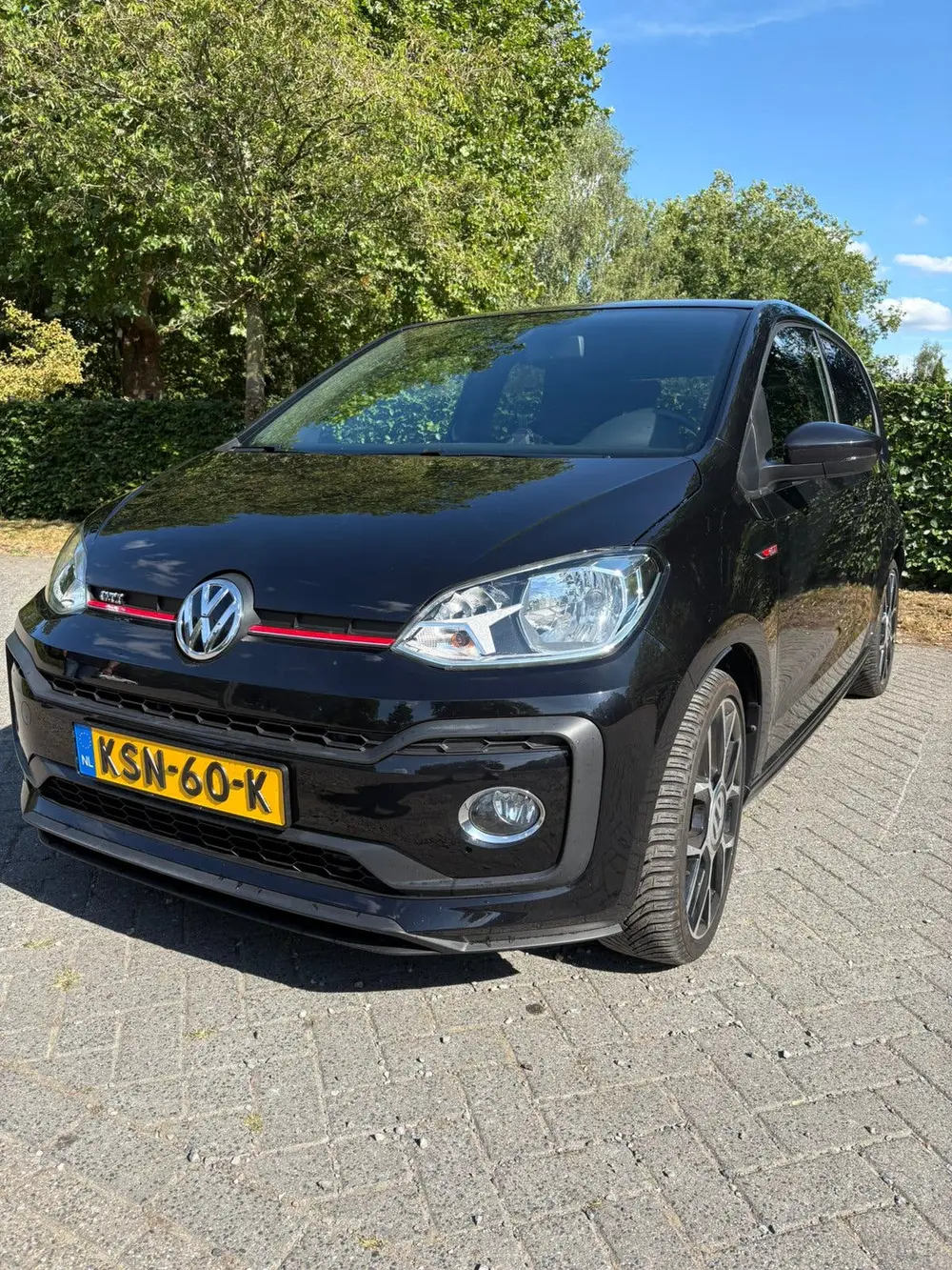 Volkswagen Up! 1.0 TSI 115PK 5D 2019 Zwart uit 2019, foto 3