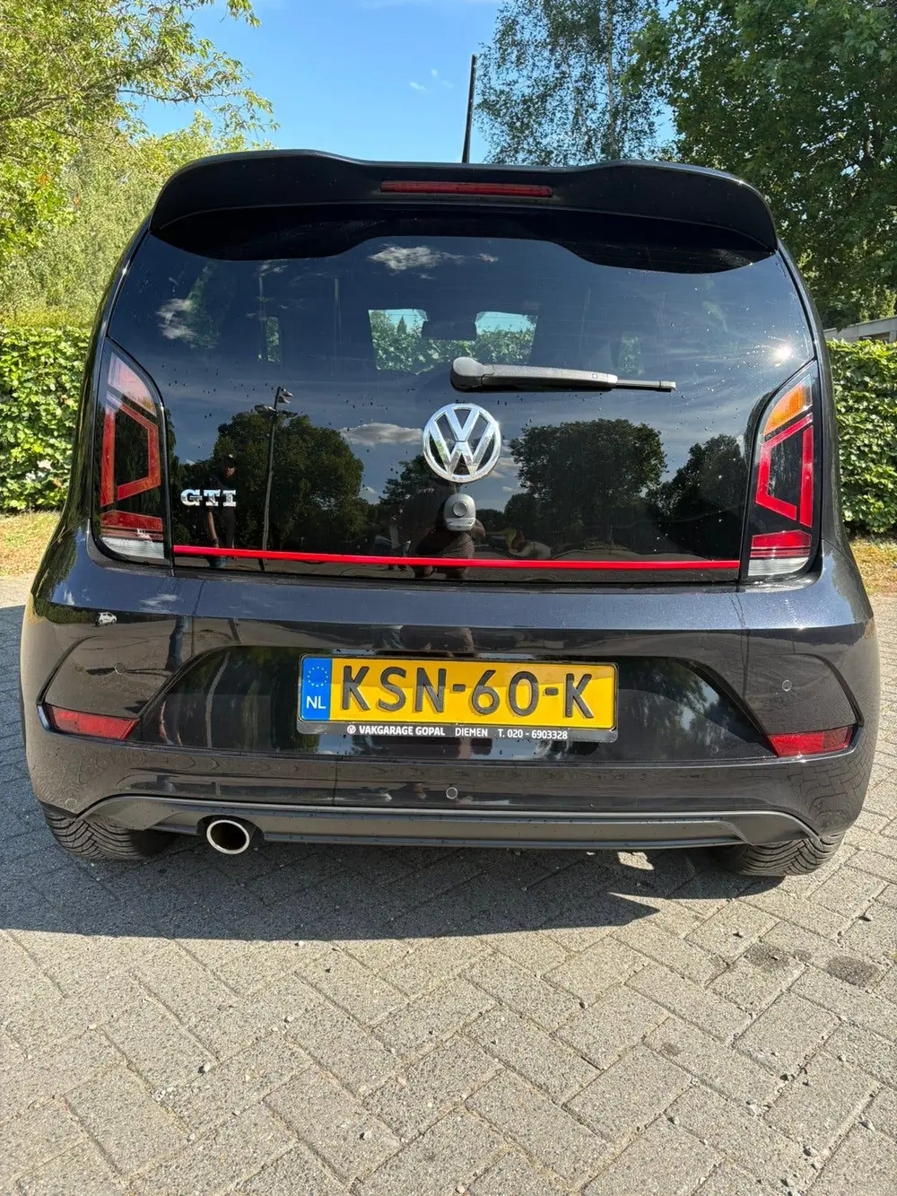 Volkswagen Up! 1.0 TSI 115PK 5D 2019 Zwart uit 2019, foto 6