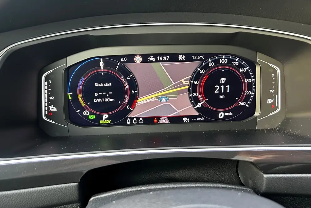 Volkswagen Tiguan 1.4 TSI eHybrid R-Line 245pk PANO TREKHAAK uit 2021, foto 11