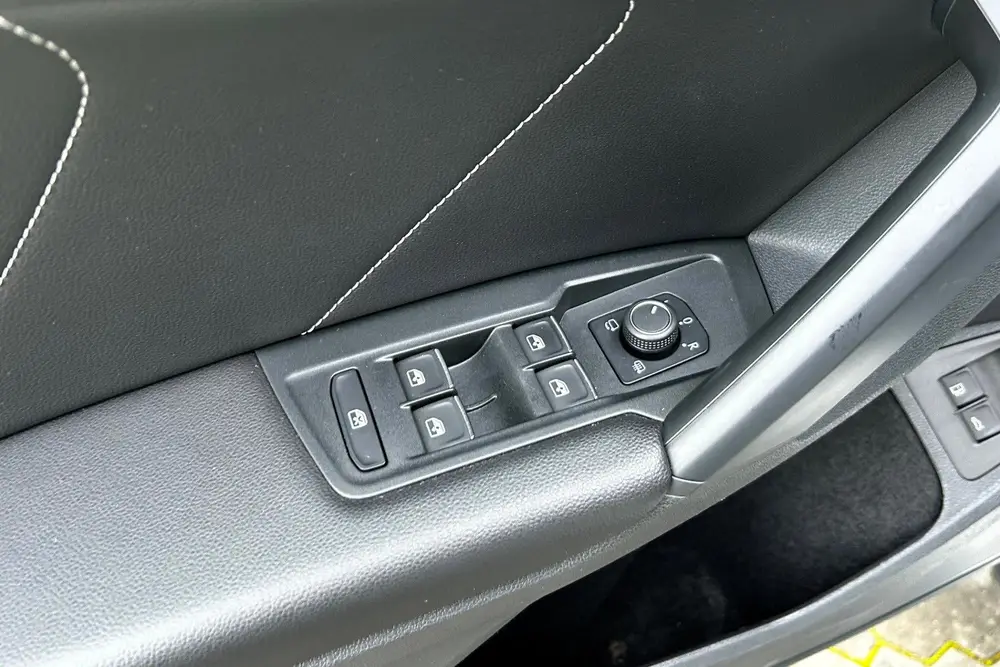 Volkswagen Tiguan 1.4 TSI eHybrid R-Line 245pk PANO TREKHAAK uit 2021, foto 7