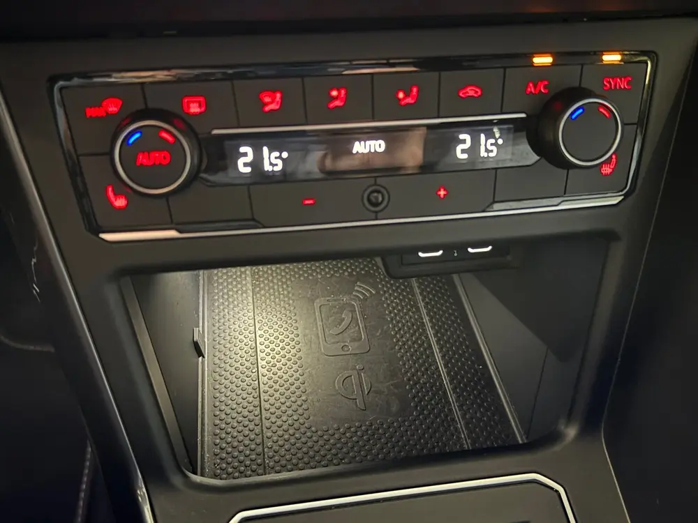 Volkswagen Polo 1.5 TSI 3x R LINE AUT/CAMERA/CARPLAY/NAVI/AC uit 2021, foto 15