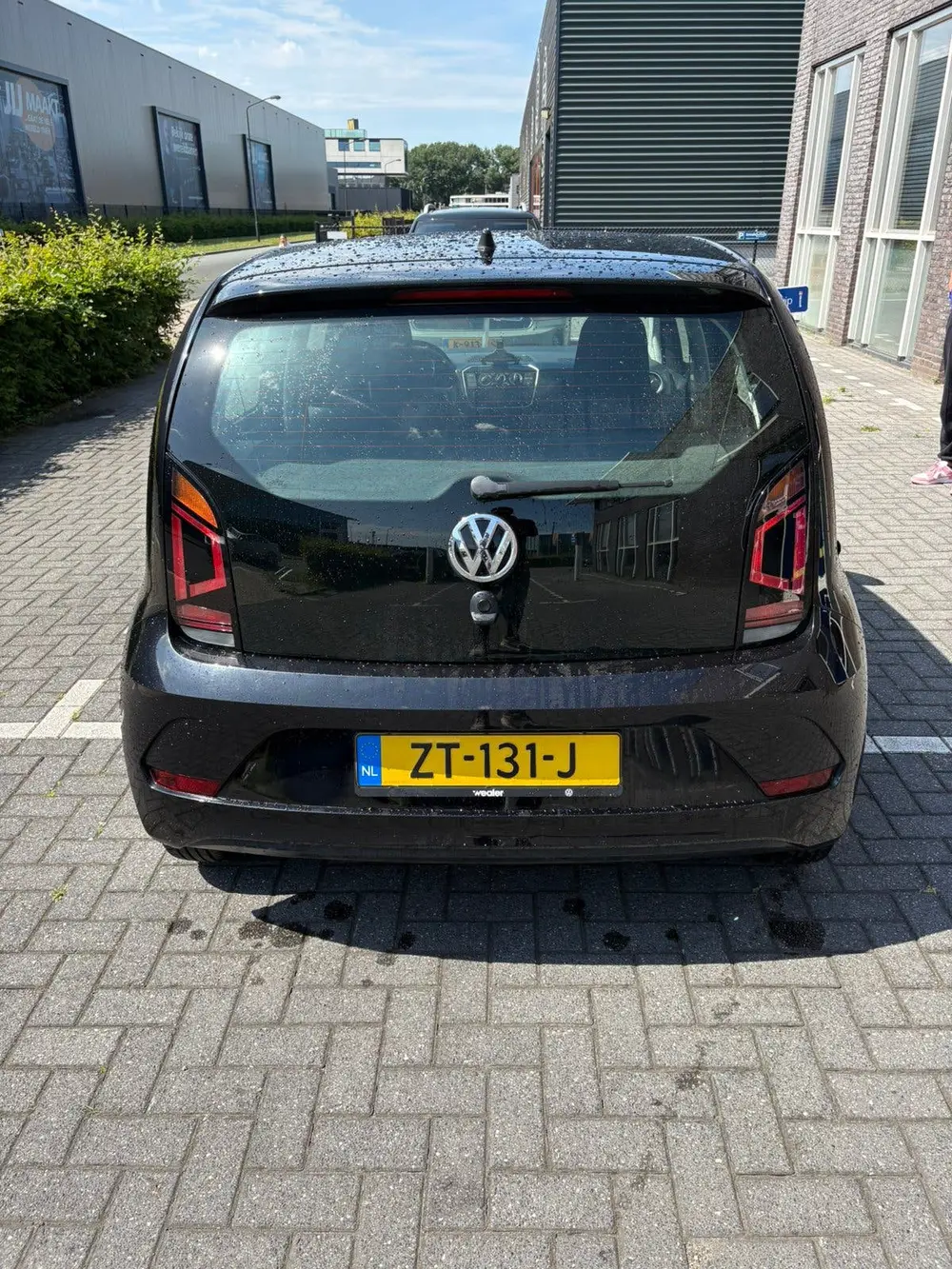 Volkswagen Up! 1.0 60PK 5D BMT 2019 Zwart uit 2019, foto 4