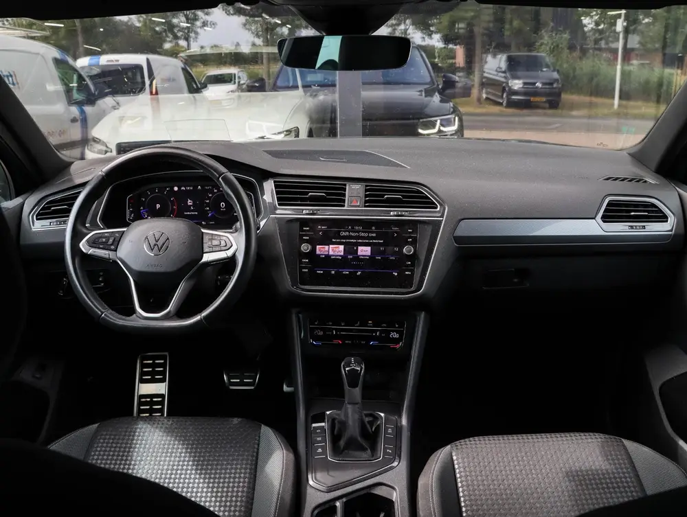 Volkswagen Tiguan 1.5 TSI Business+ DSG | Trekhaak | Head up uit 2022, foto 2