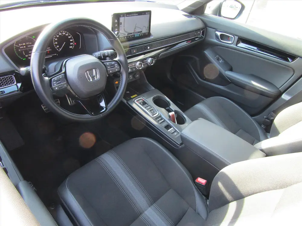 Honda Civic 2.0 HYBRID 184PK eCVT Sport, DUCKTAIL SPOILER,TR uit 2022, foto 2