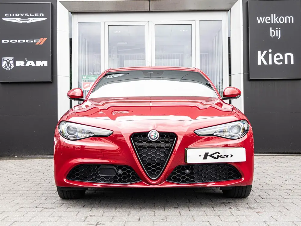 Alfa Romeo Giulia 2.0T Sprint uit 2022, foto 3