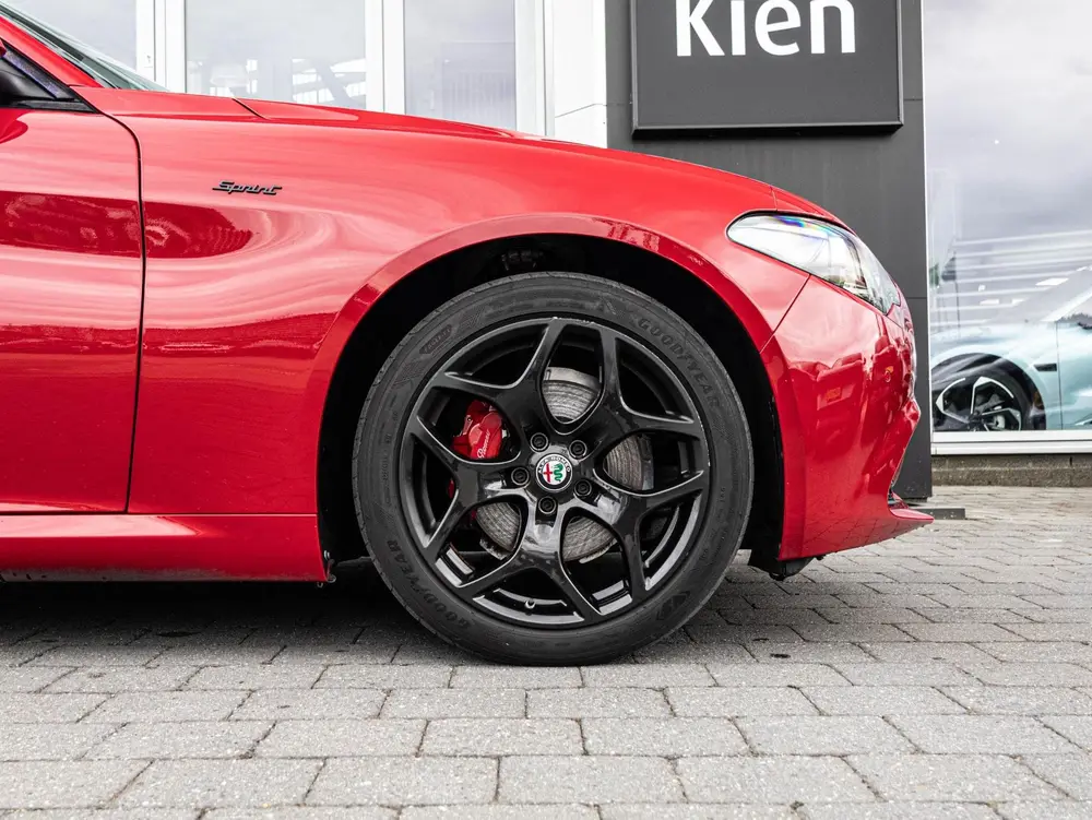 Alfa Romeo Giulia 2.0T Sprint uit 2022, foto 9