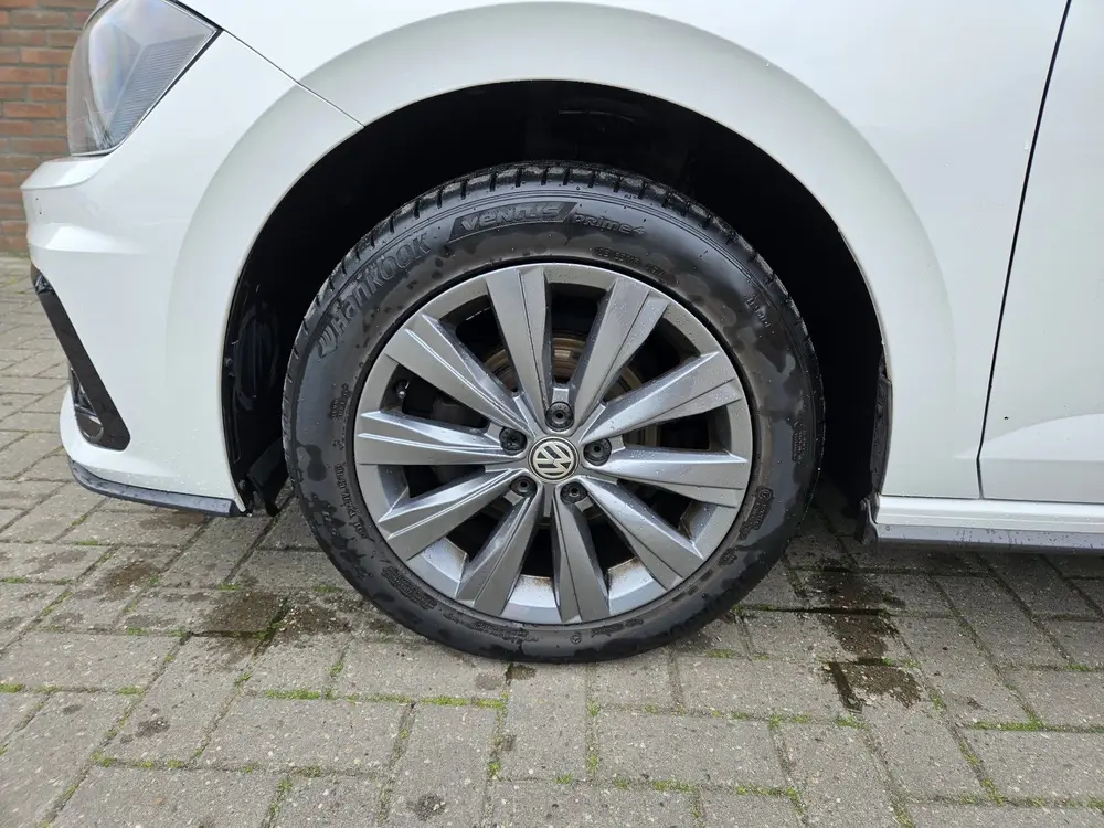 Volkswagen Polo 1.0 MPI R-line (bj 2020) uit 2020, foto 4