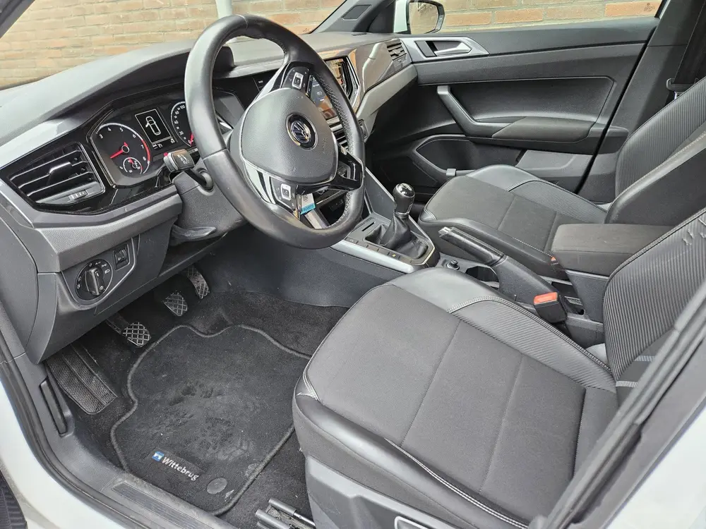 Volkswagen Polo 1.0 MPI R-line (bj 2020) uit 2020, foto 5
