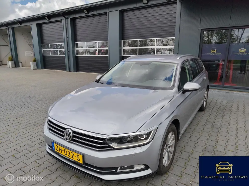 Volkswagen Passat Variant 1.5 TSI Business camera trekhaak uit 2019
