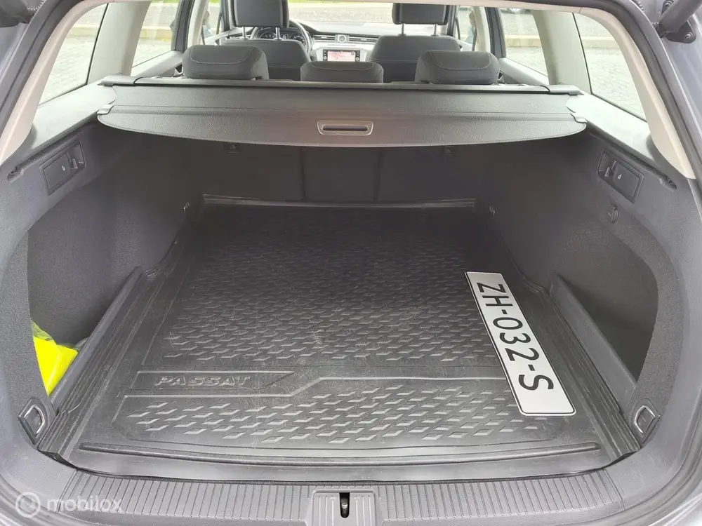 Volkswagen Passat Variant 1.5 TSI Business camera trekhaak uit 2019, foto 13