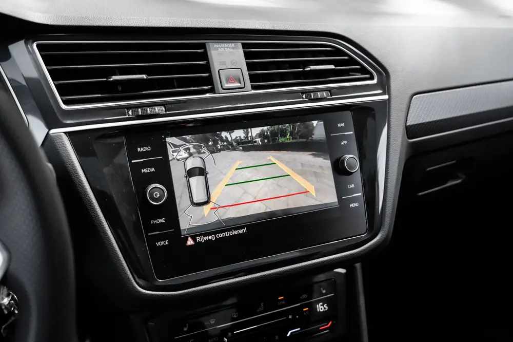 Volkswagen Tiguan 1.5 TSI 3x R-Line | Pano | HUD | IQ Light uit 2021, foto 14