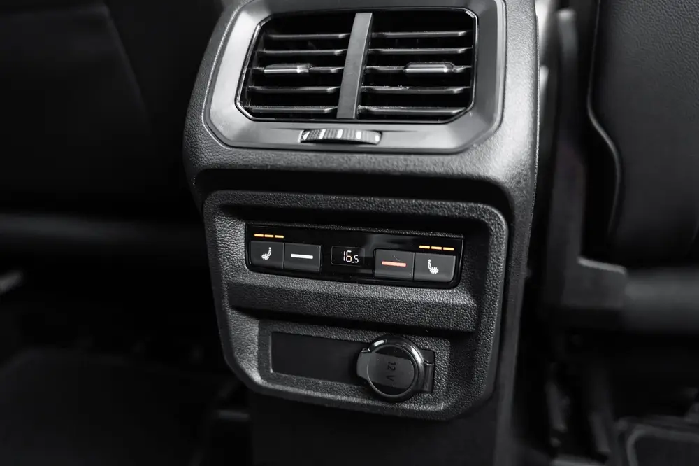 Volkswagen Tiguan 1.5 TSI 3x R-Line | Pano | HUD | IQ Light uit 2021, foto 19