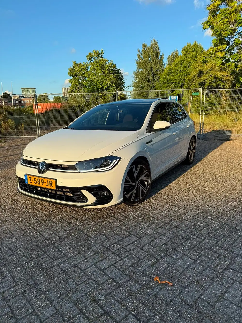 Volkswagen Polo 1.0 TSI 110PK DSG-7 R-Line Pano | 2023 | Wit uit 2023