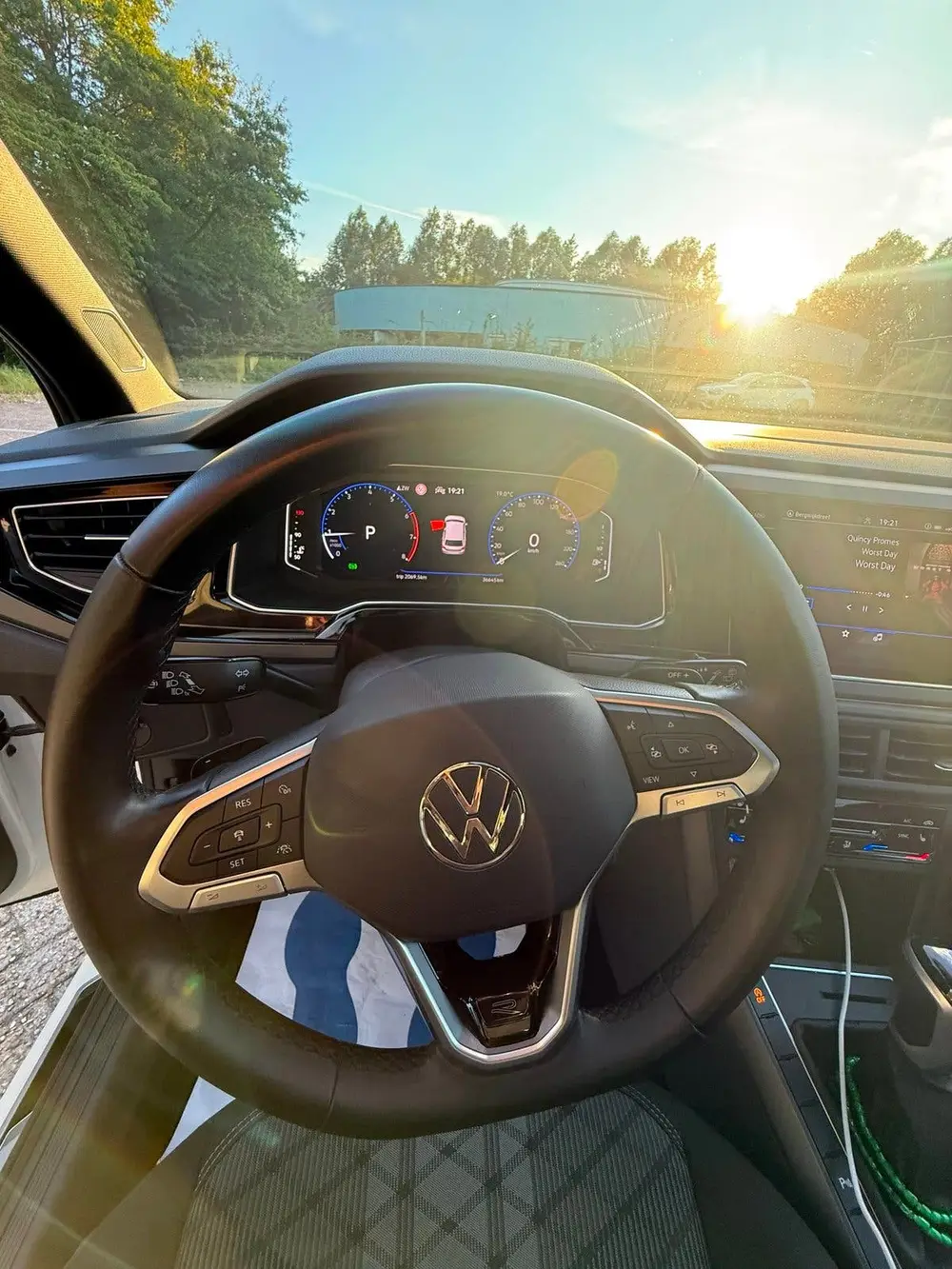 Volkswagen Polo 1.0 TSI 110PK DSG-7 R-Line Pano | 2023 | Wit uit 2023, foto 14