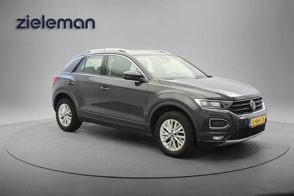 Volkswagen T-ROC 1.5 TSI Style Business Automaat - Carplay uit 2021