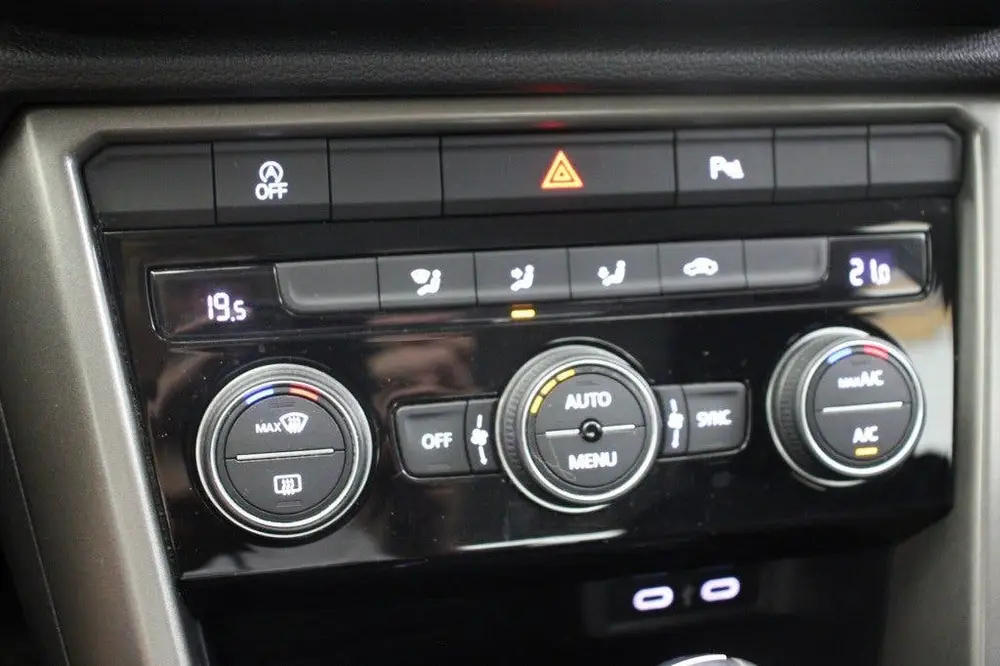 Volkswagen T-ROC 1.5 TSI Style Business Automaat - Carplay uit 2021, foto 7