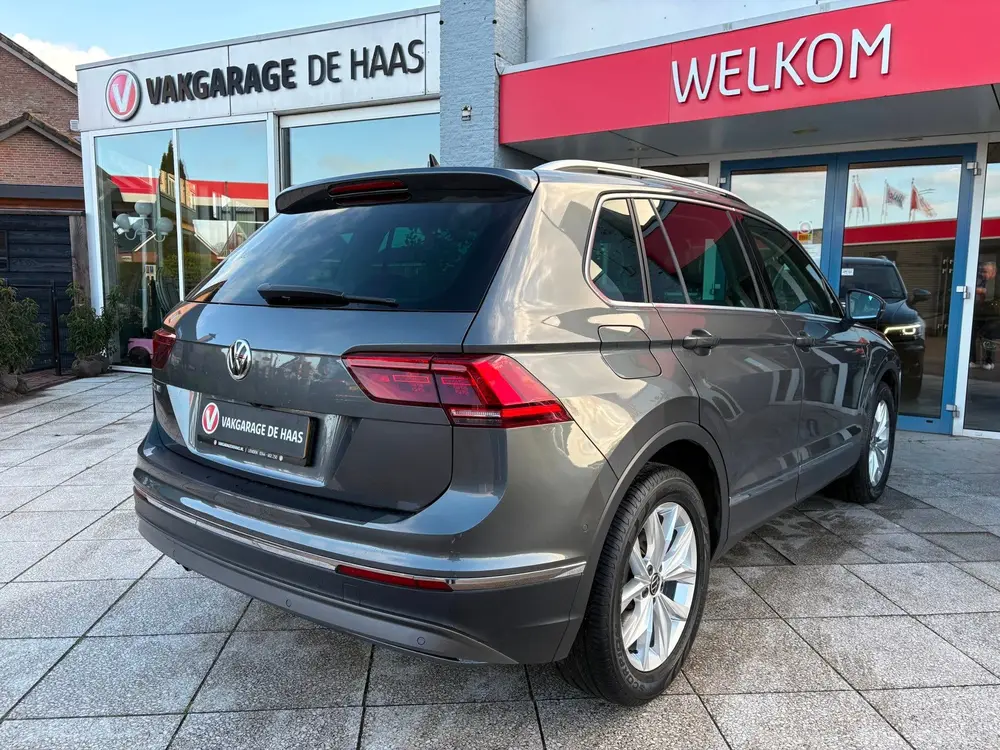 Volkswagen Tiguan 1.5 TSI ACT Highline Business R uit 2020, foto 16