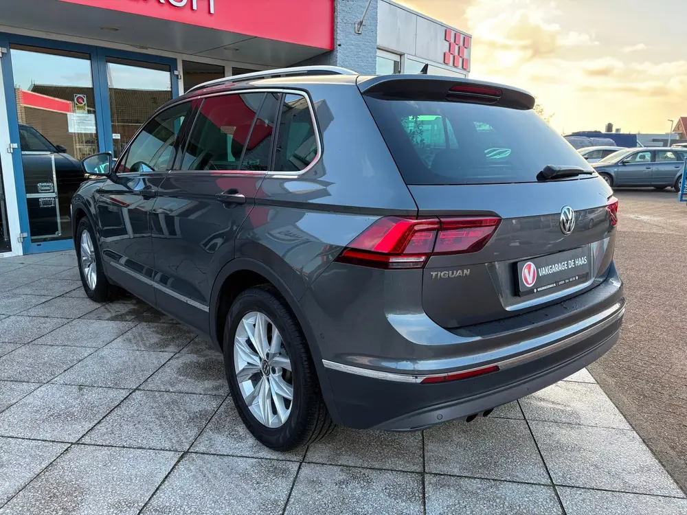 Volkswagen Tiguan 1.5 TSI ACT Highline Business R uit 2020, foto 17