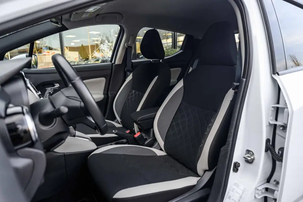 Nissan Micra 1.0 IG-T N-Connecta uit 2019, foto 15