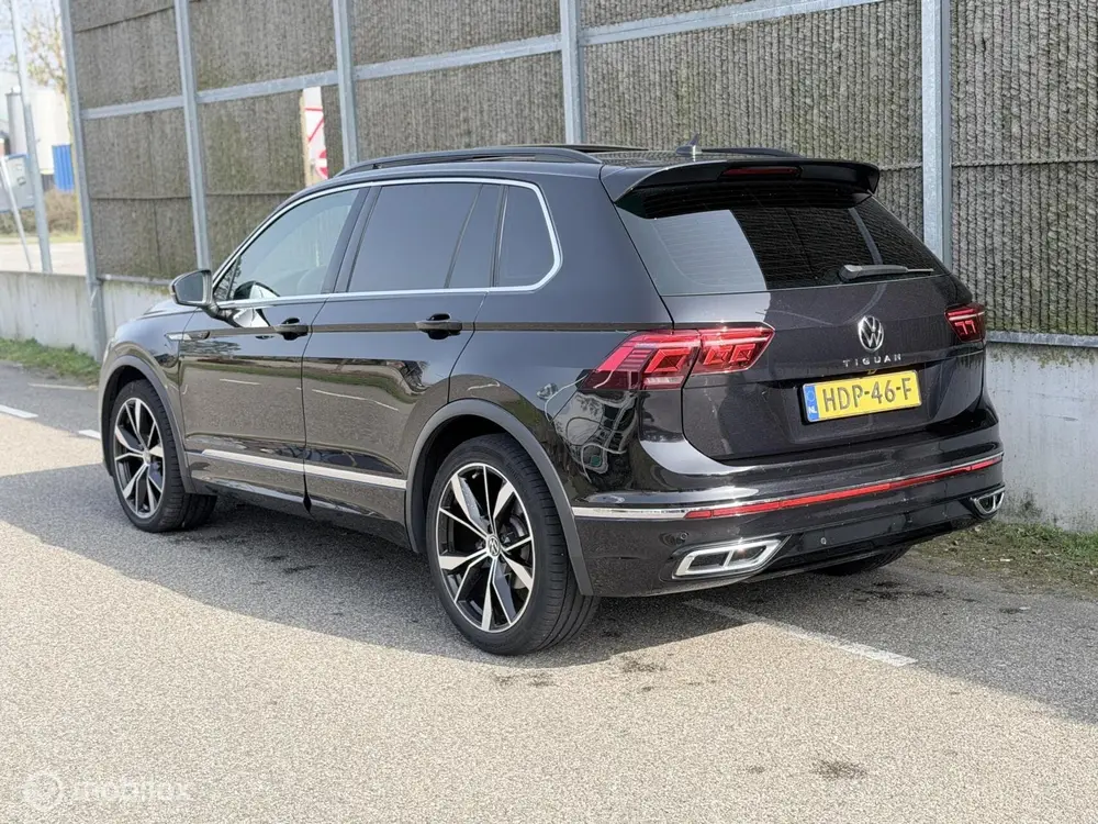 Volkswagen Tiguan 1.5 TSI R-Line Business+ PANO/360•CAMERA uit 2020, foto 5