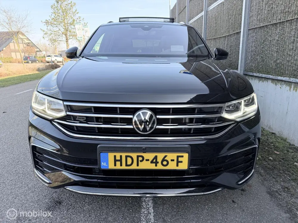 Volkswagen Tiguan 1.5 TSI R-Line Business+ PANO/360•CAMERA uit 2020, foto 9