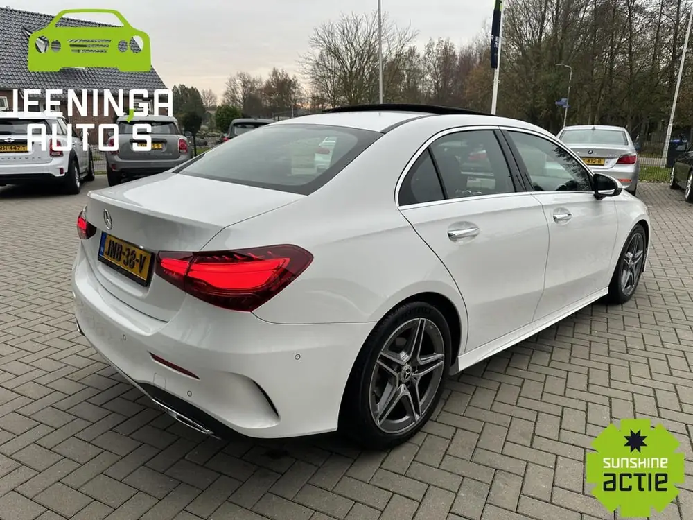 Mercedes-Benz A-Klasse Mercedes A-klasse 180 AMG Line|Distronic|Pano|18"AMG-wielen| uit 2023, foto 3