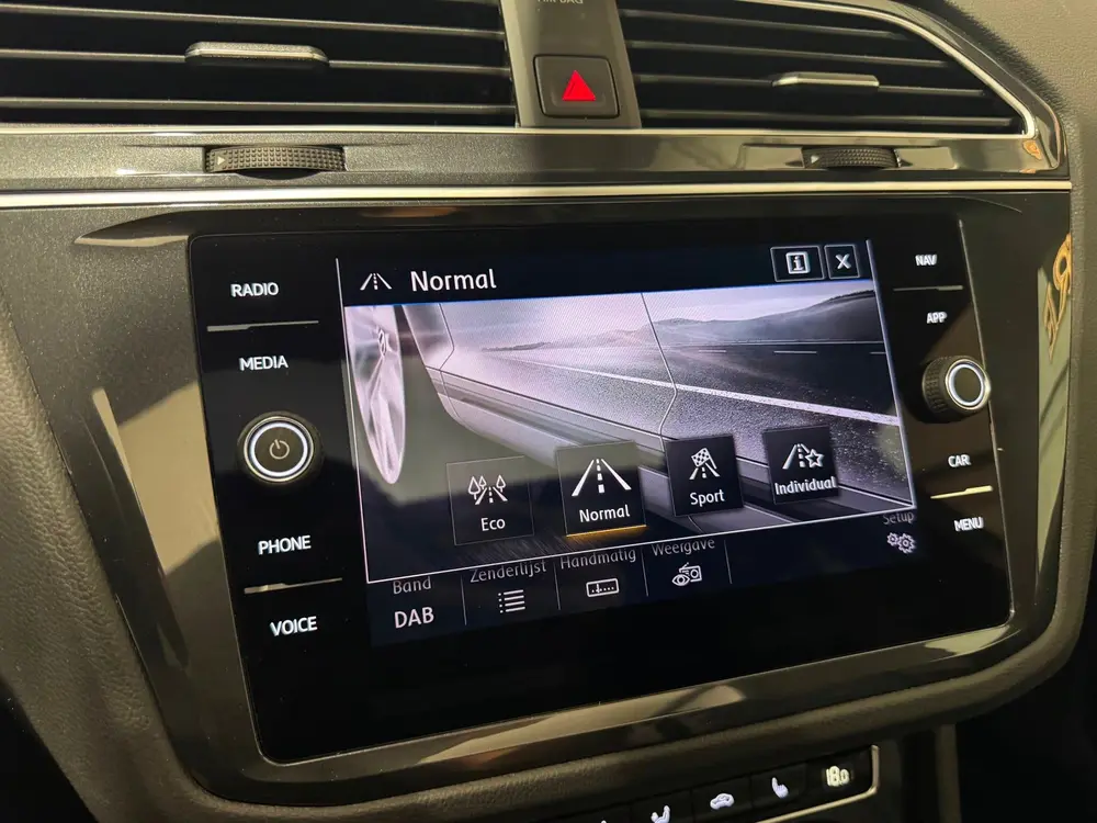 Volkswagen Tiguan 2.0 TSI 4Motion Highline R-Line 4 motion 1 uit 2019, foto 19