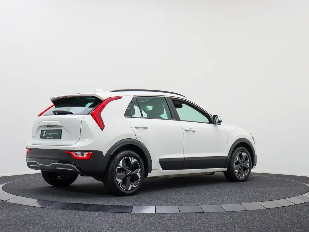 Kia Niro DynamicLine 64.8 kWh uit 2023, foto 2