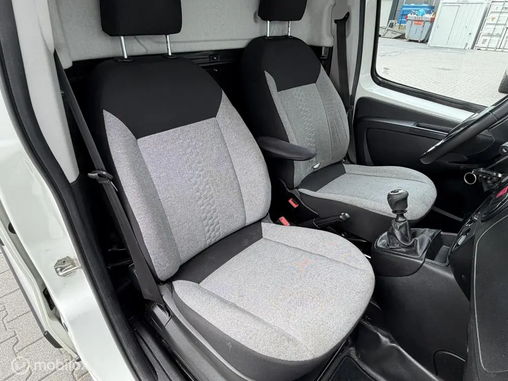 Fiat Fiorino 1.4 Benzine 2019 Airco Pdc uit 2019, foto 6