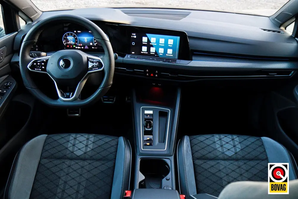 Volkswagen Golf Variant 1.5 eTSI R-Line /LED/IQ-LIGHT/SFEERV uit 2022, foto 11