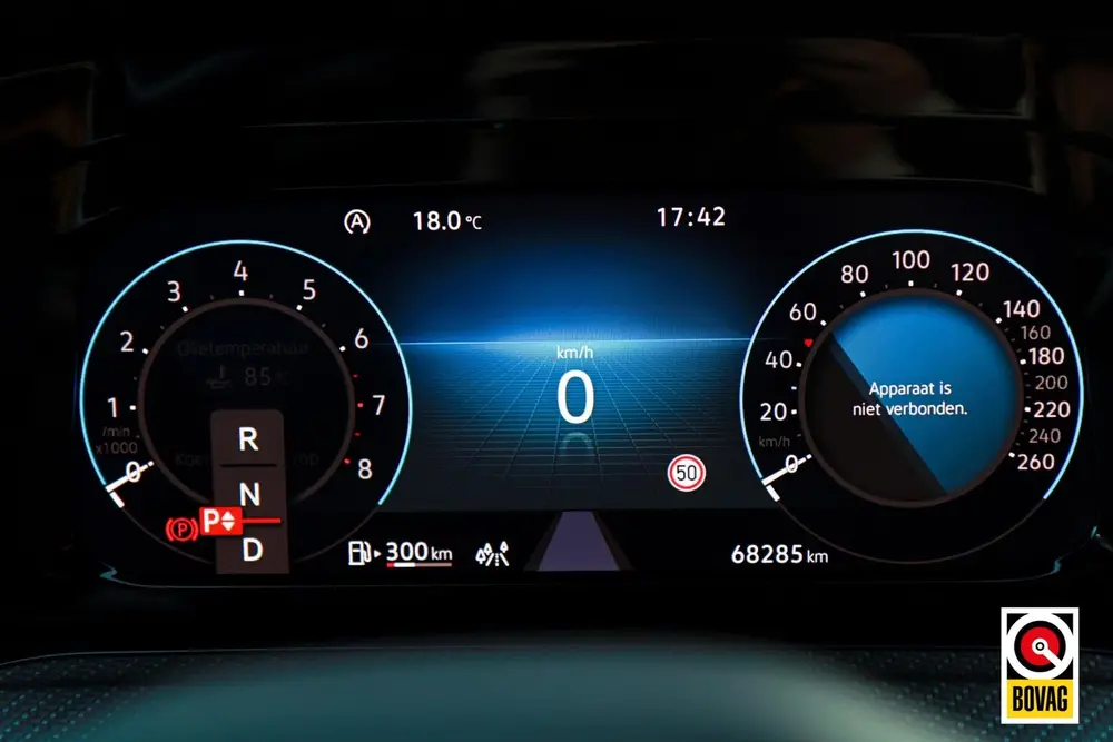 Volkswagen Golf Variant 1.5 eTSI R-Line /LED/IQ-LIGHT/SFEERV uit 2022, foto 16