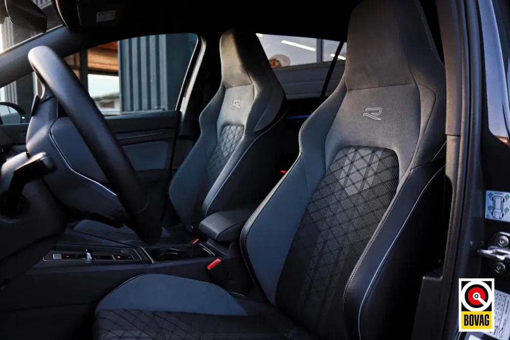 Volkswagen Golf Variant 1.5 eTSI R-Line /LED/IQ-LIGHT/SFEERV uit 2022, foto 8