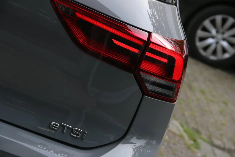 Volkswagen Golf 1.5 eTSI Style PANO-DAK NL-AUTO NAP! uit 2020, foto 7