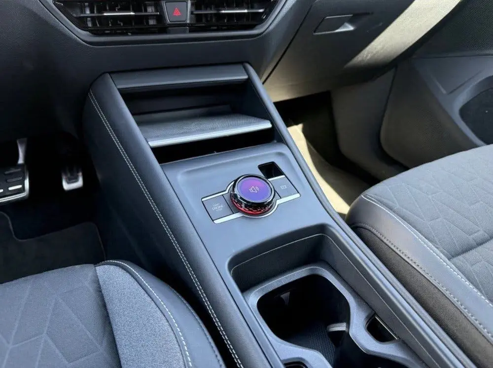 Volkswagen Tiguan 2025 eHybrid 204 pk DSG goal editie uit 2025, foto 20