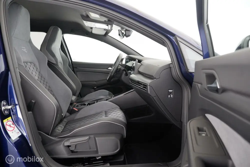 Volkswagen Golf Variant 1.5 eTSI Automaat R-Line IQ-drive|NL uit 2023, foto 10