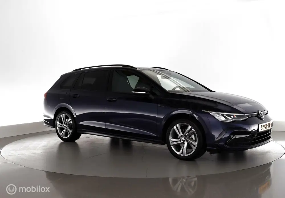 Volkswagen Golf Variant 1.5 eTSI Automaat R-Line IQ-drive|NL uit 2023, foto 3