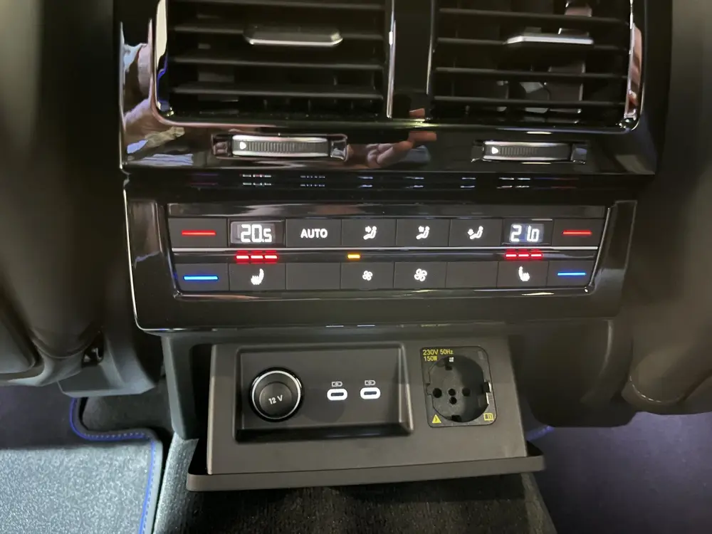 Volkswagen Touareg R 3.0 TSi 462 PK eHybrid 4MOTION Full Opt uit 2024, foto 17