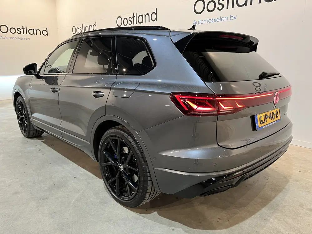 Volkswagen Touareg R 3.0 TSi 462 PK eHybrid 4MOTION Full Opt uit 2024, foto 4