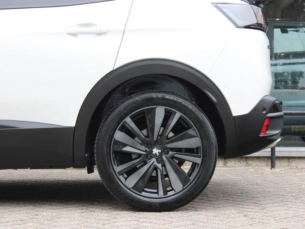 Peugeot 3008 1.2 Hybrid 145 GT Automaat uit 2024, foto 11