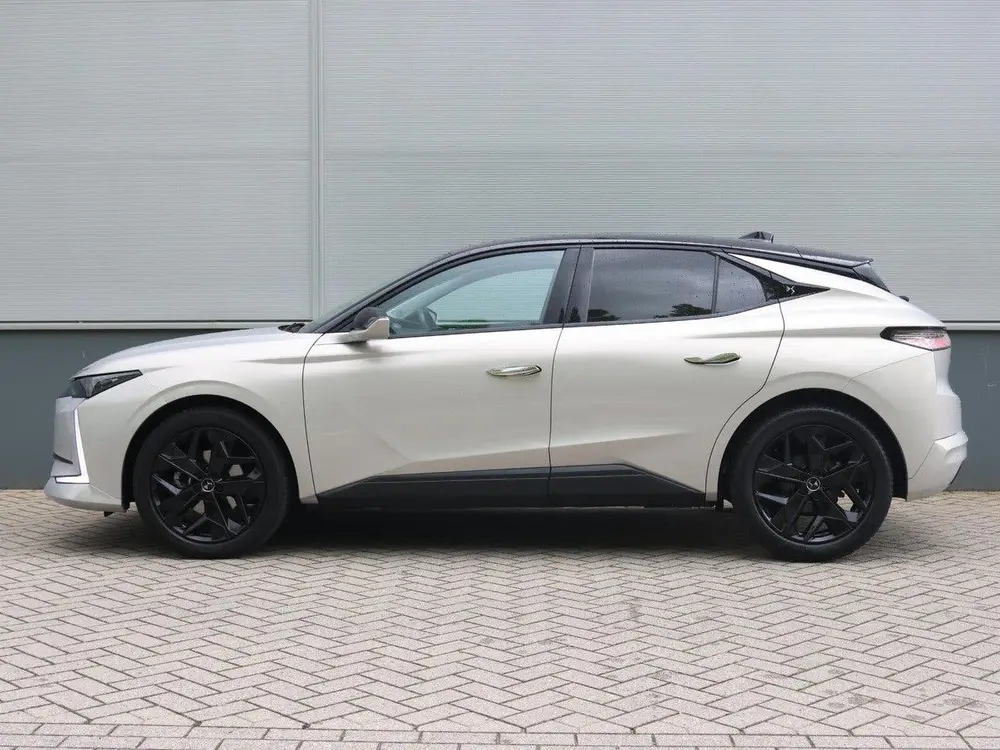 DS Automobiles DS 4 DS DS 4 1.2 130pk Automaat Performance Lin uit 2023, foto 2