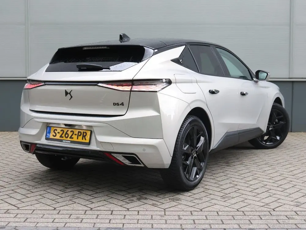 DS Automobiles DS 4 DS DS 4 1.2 130pk Automaat Performance Lin uit 2023, foto 3