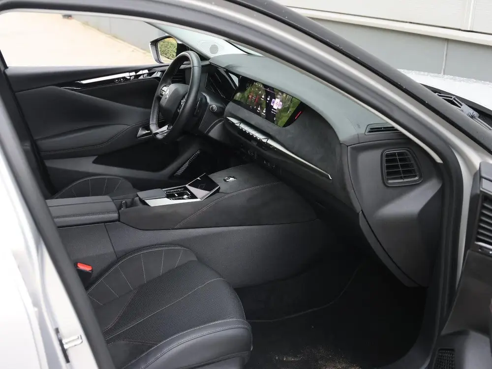 DS Automobiles DS 4 DS DS 4 1.2 130pk Automaat Performance Lin uit 2023, foto 9