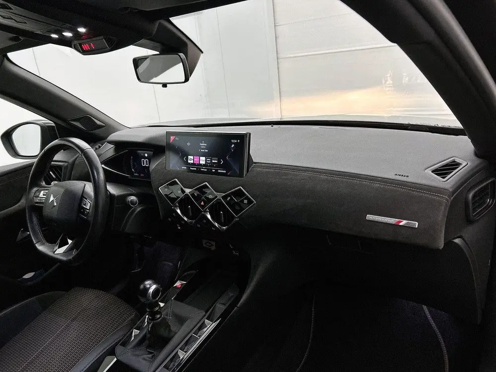 DS Automobiles 3 DS DS 3 Crossback 1.2 Performance Line 100pk | Navigatie | C uit 2020, foto 12