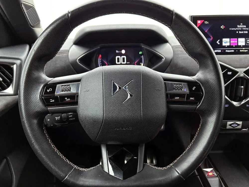 DS Automobiles 3 DS DS 3 Crossback 1.2 Performance Line 100pk | Navigatie | C uit 2020, foto 13