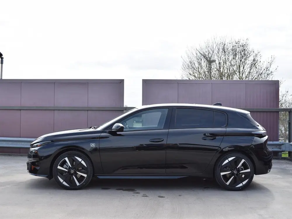 Peugeot 308 GT 54 kWh uit 2026, foto 2