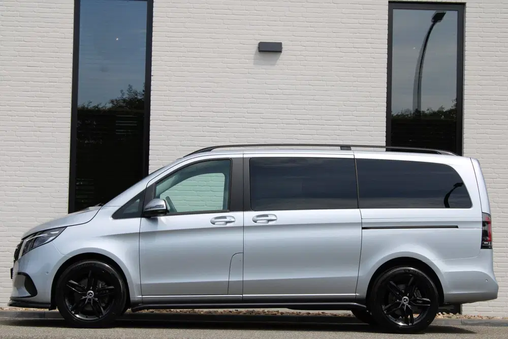 Mercedes-Benz V-Klasse 250d uit 2024, foto 6